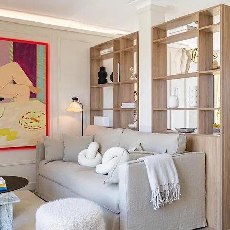 Luxurious Penthouse, 2 Bedroom Suites, 3 Spacious Terraces, Gorgeous Views Of Mountains And Sea, Nice