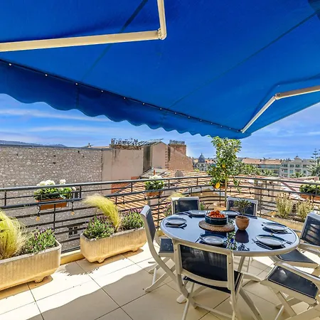 Daire Luxurious Penthouse, 2 Bedroom Suites, 3 Spacious Terraces, Gorgeous Views Of Mountains And Sea,