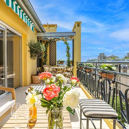 Luxurious Penthouse, 2 Bedroom Suites, 3 Spacious Terraces, Gorgeous Views Of Mountains And Sea, * Nice