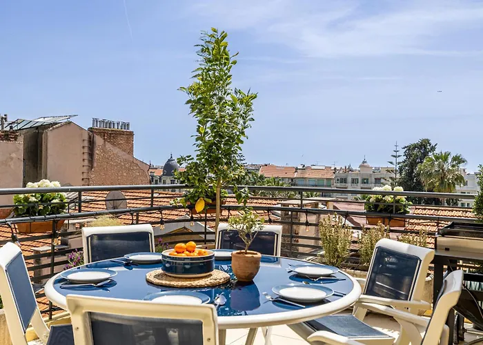 Luxurious Penthouse, 2 Bedroom Suites, 3 Spacious Terraces, Gorgeous Views Of Mountains And Sea, Nizza