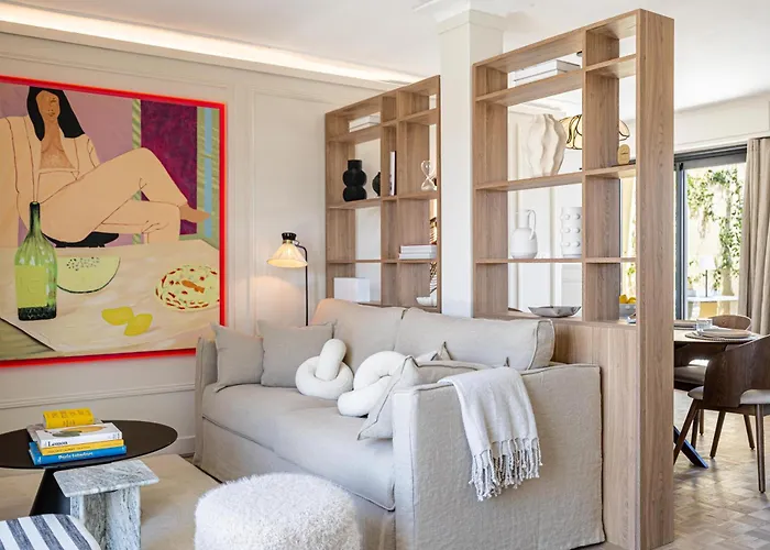 Luxurious Penthouse, 2 Bedroom Suites, 3 Spacious Terraces, Gorgeous Views Of Mountains And Sea, Nizza