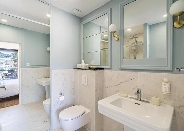 Luxurious Penthouse, 2 Bedroom Suites, 3 Spacious Terraces, Gorgeous Views Of Mountains And Sea, *