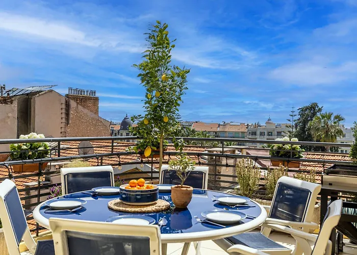 Luxurious Penthouse, 2 Bedroom Suites, 3 Spacious Terraces, Gorgeous Views Of Mountains And Sea, * Nizza