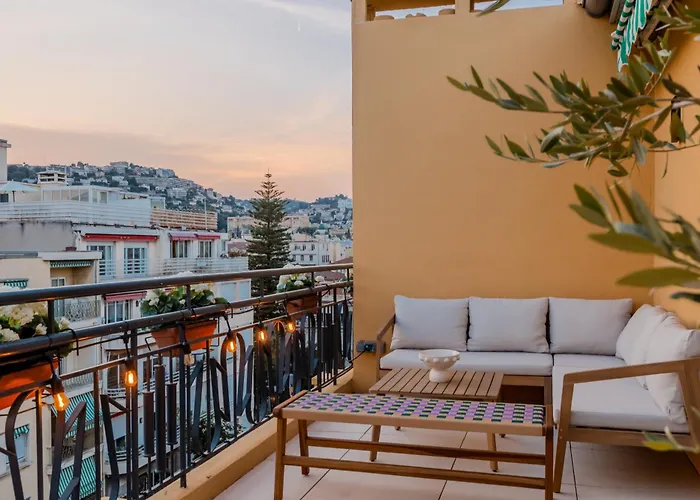 Luxurious Penthouse, 2 Bedroom Suites, 3 Spacious Terraces, Gorgeous Views Of Mountains And Sea, Appartamento *