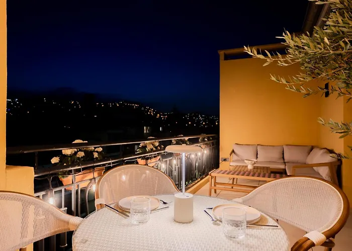 Luxurious Penthouse, 2 Bedroom Suites, 3 Spacious Terraces, Gorgeous Views Of Mountains And Sea, *